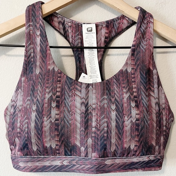 Fabletics NWT Kessler Medium Impact Sports Bra Catania/Dark Rose Print Size XXS - Picture 4 of 10